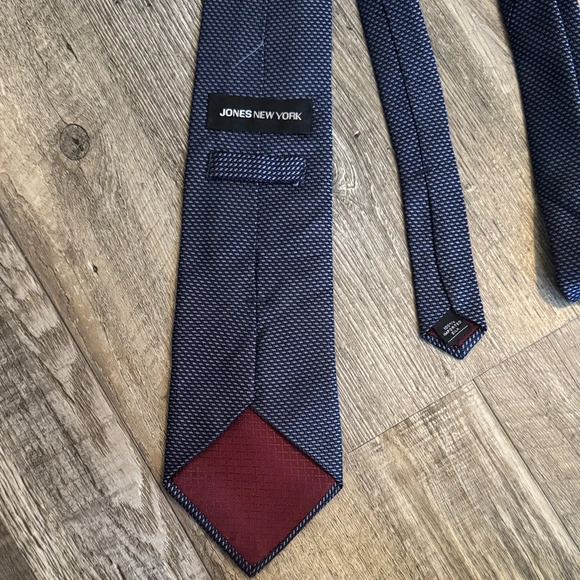 Jones New York Navy Textured Tie - Picture 3 of 3